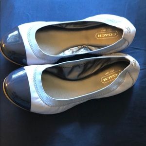 Coach flats